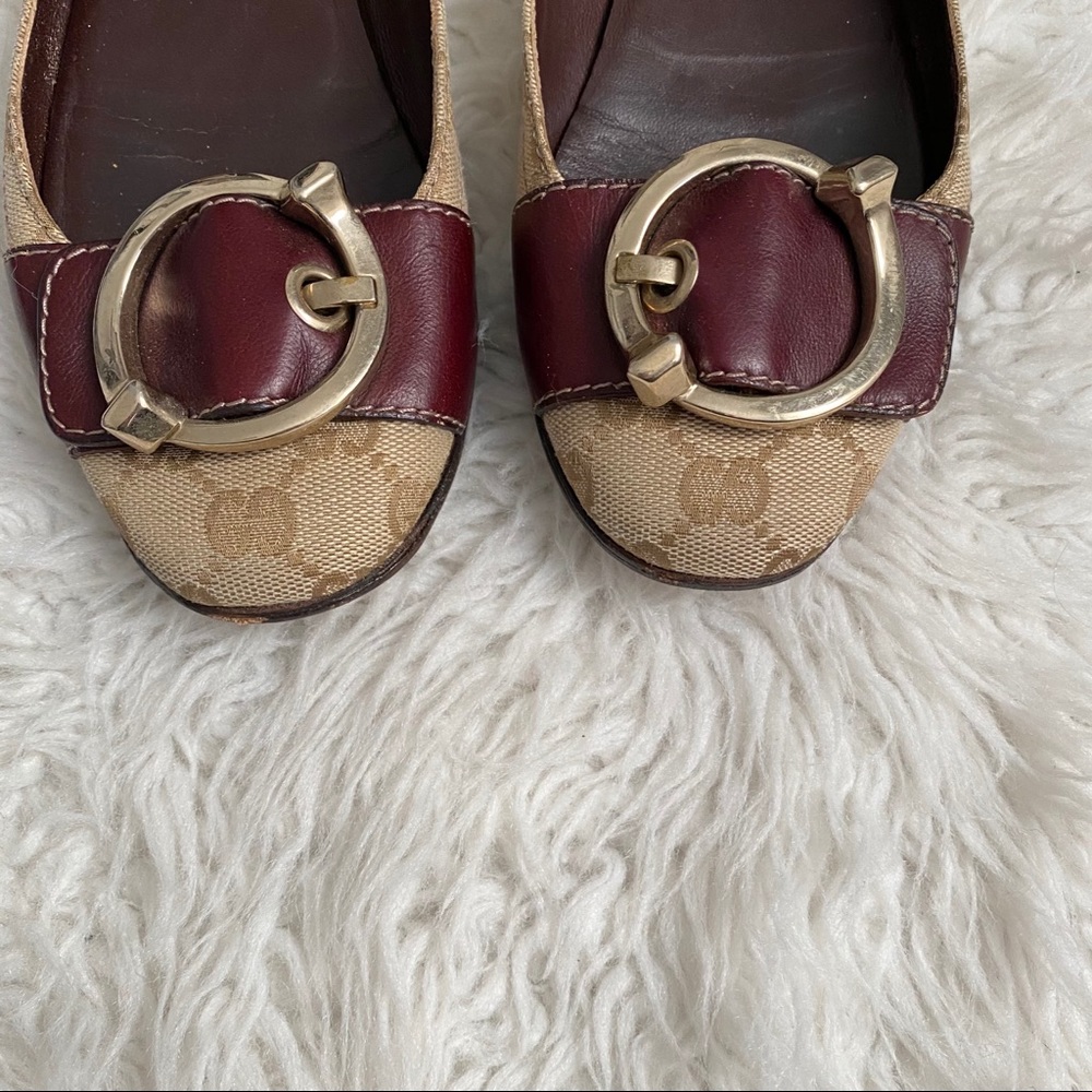 Gucci Monogram Flats - Picture 2 of 12